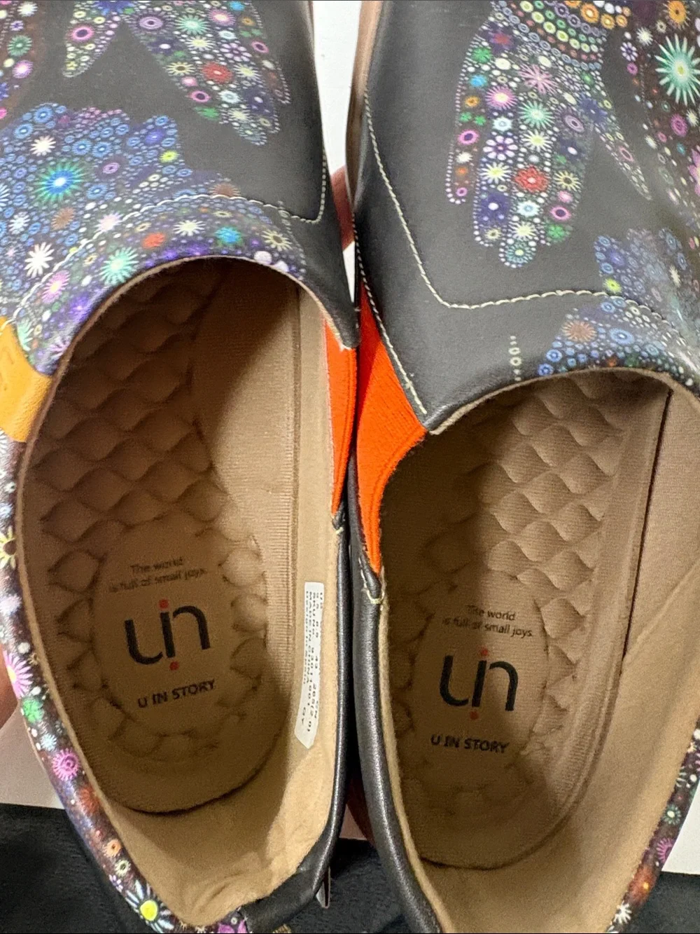 NWT UIN Pray for Goodness Slip On